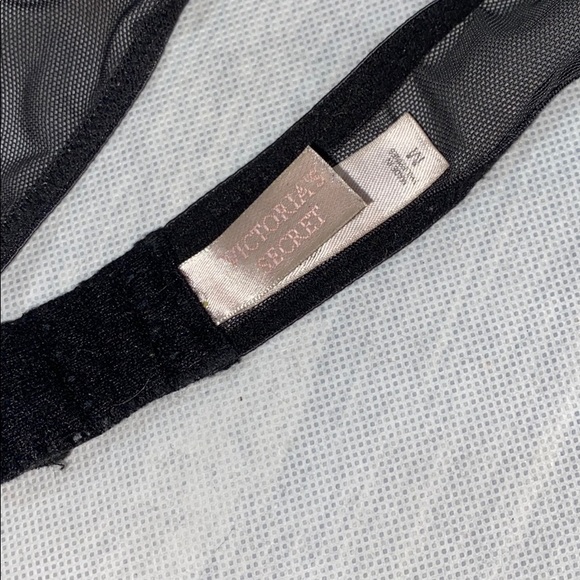 Upcycle Victoria’s Secret embroidered garter belt - Picture 7 of 8